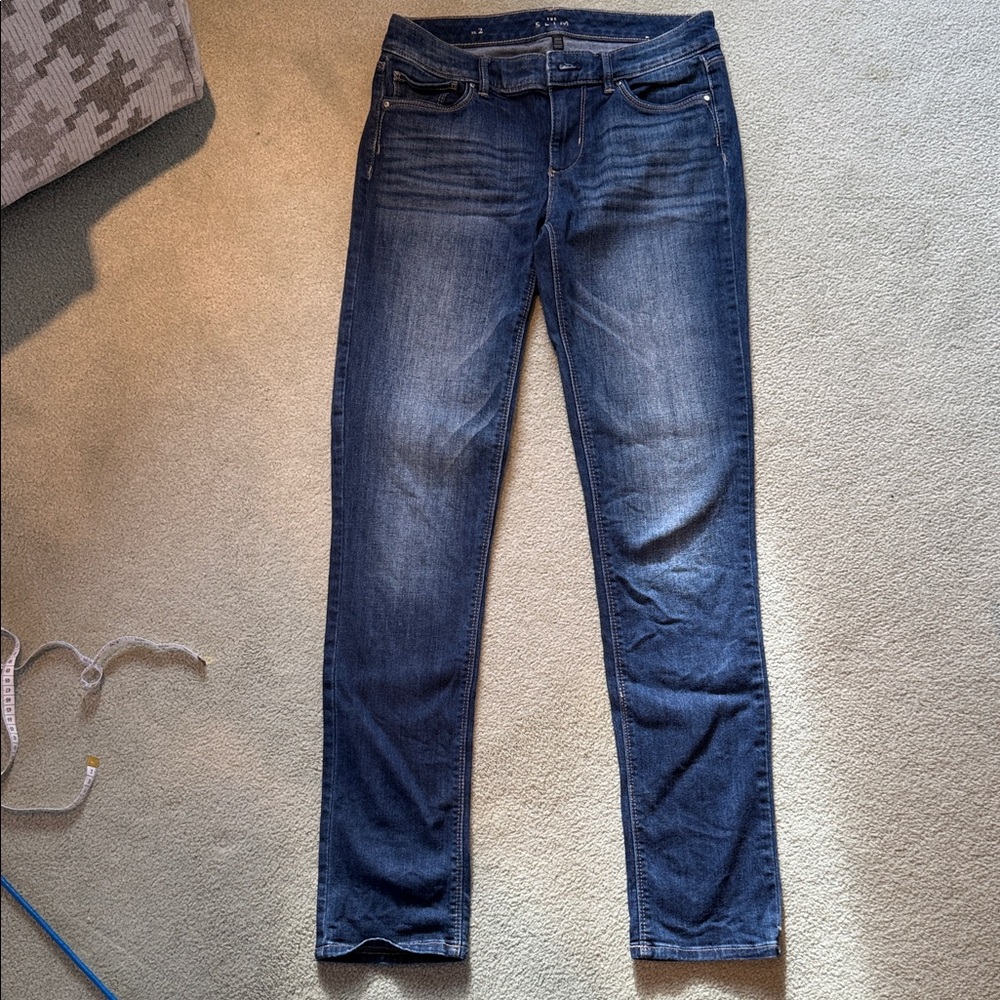 WHBM  The Slim Jeans size 2 regular length